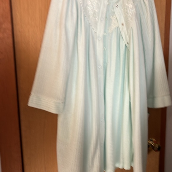 Miss Elaine NWT Robe and nite gown set size PL mint green - Picture 8 of 8